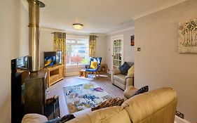 Charming 2Bd House - Parking & Garden In Oban